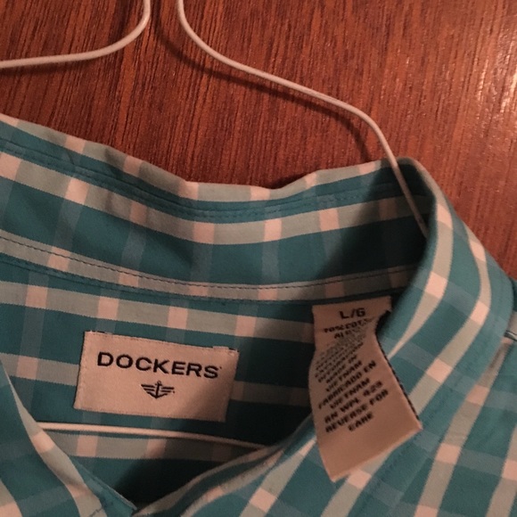 Dockers button up - Picture 3 of 3